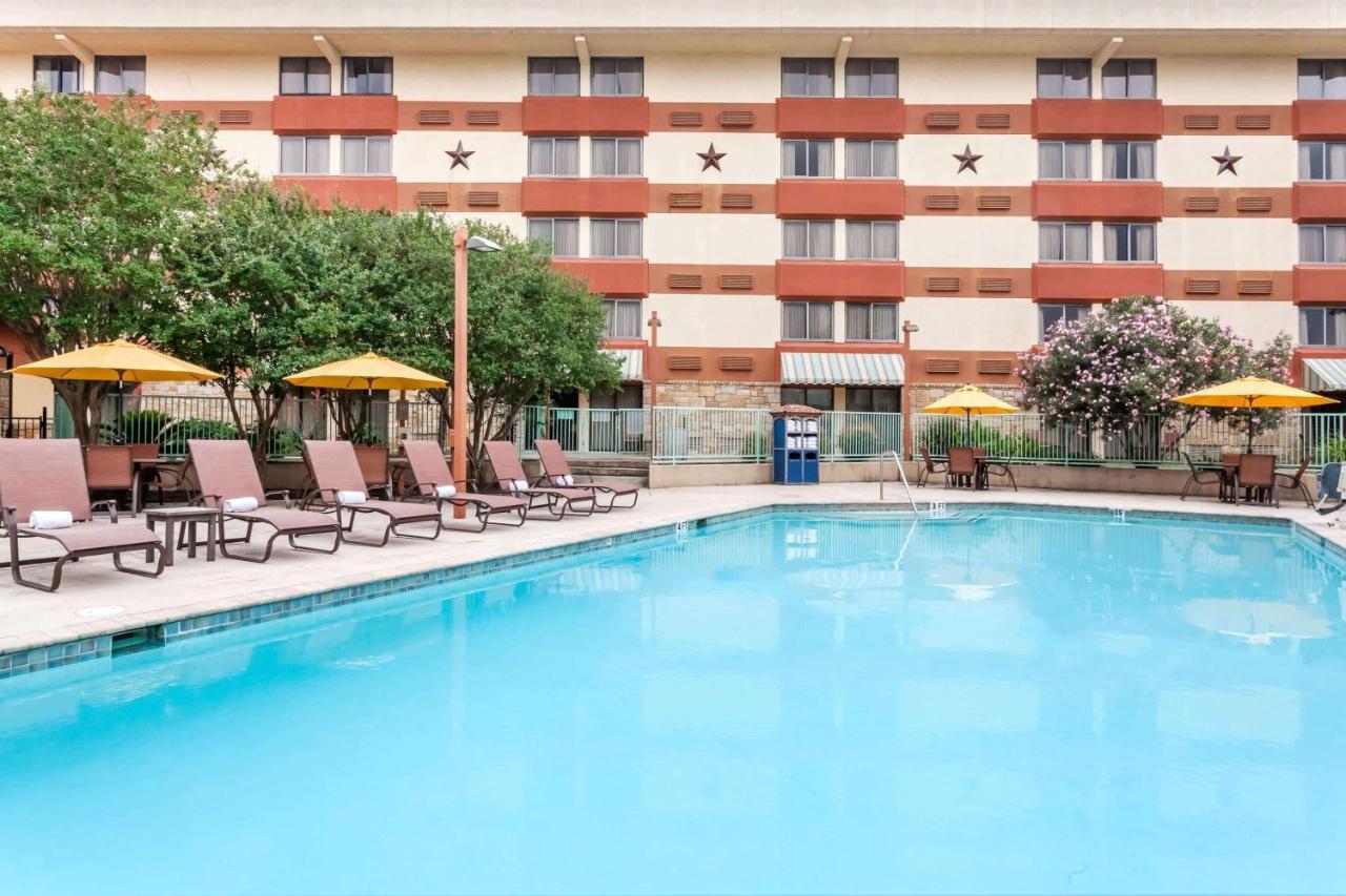 Wyndham Garden Hotel Austin Zewnętrze zdjęcie