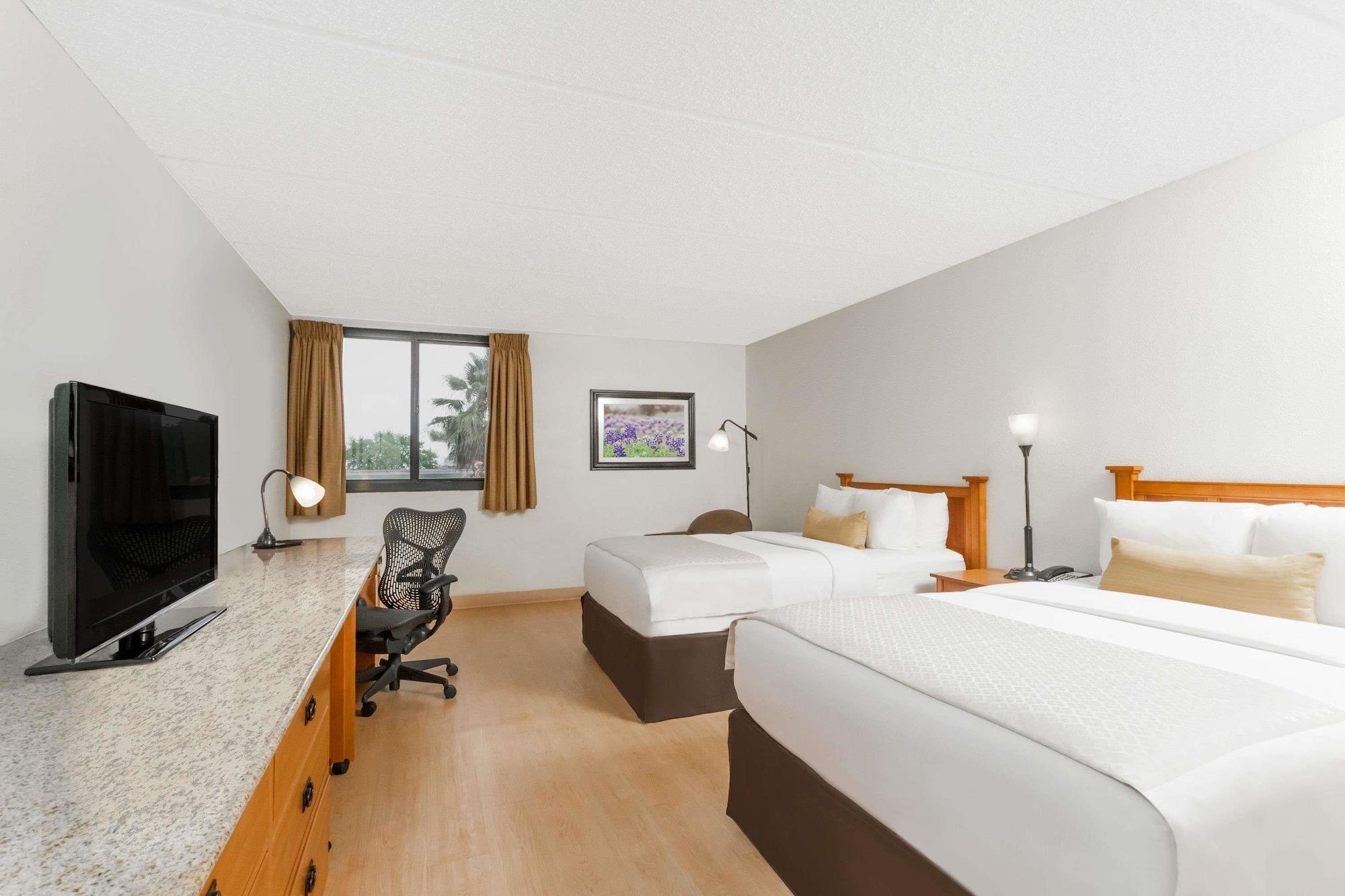 Wyndham Garden Hotel Austin Zewnętrze zdjęcie
