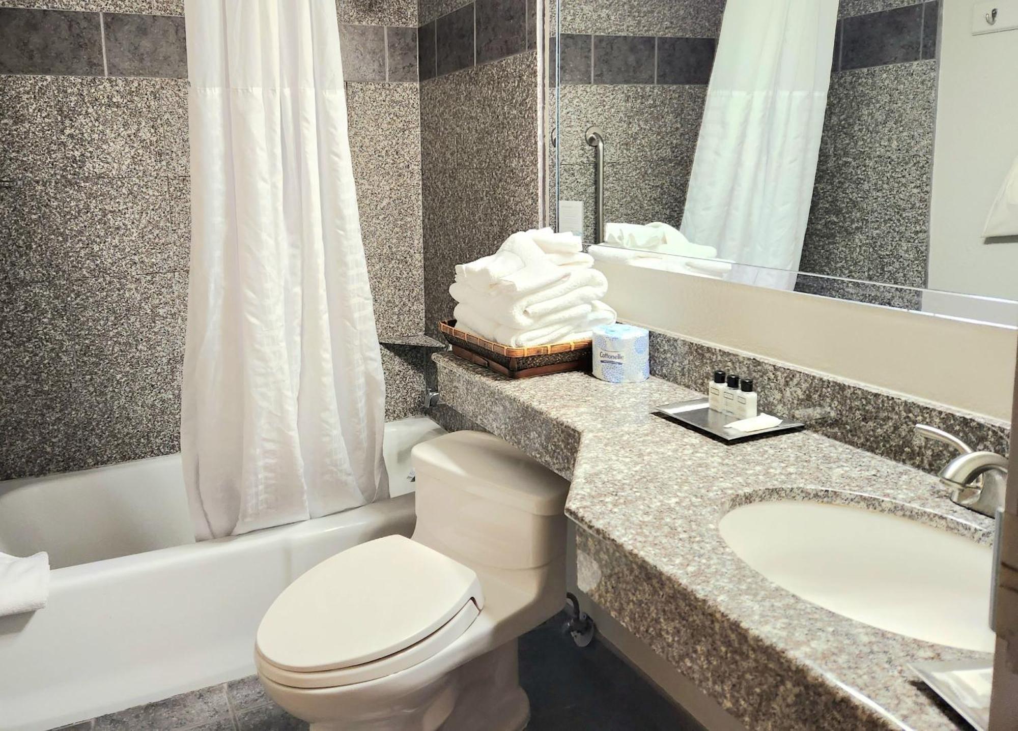 Wyndham Garden Hotel Austin Zewnętrze zdjęcie