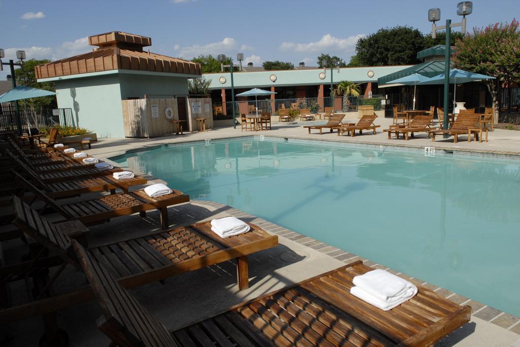 Wyndham Garden Hotel Austin Zewnętrze zdjęcie