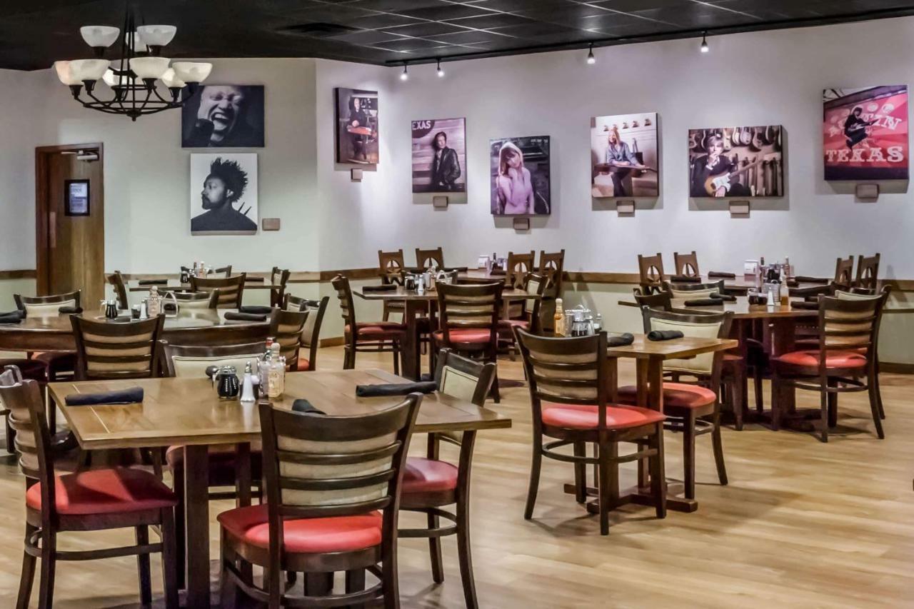 Wyndham Garden Hotel Austin Zewnętrze zdjęcie