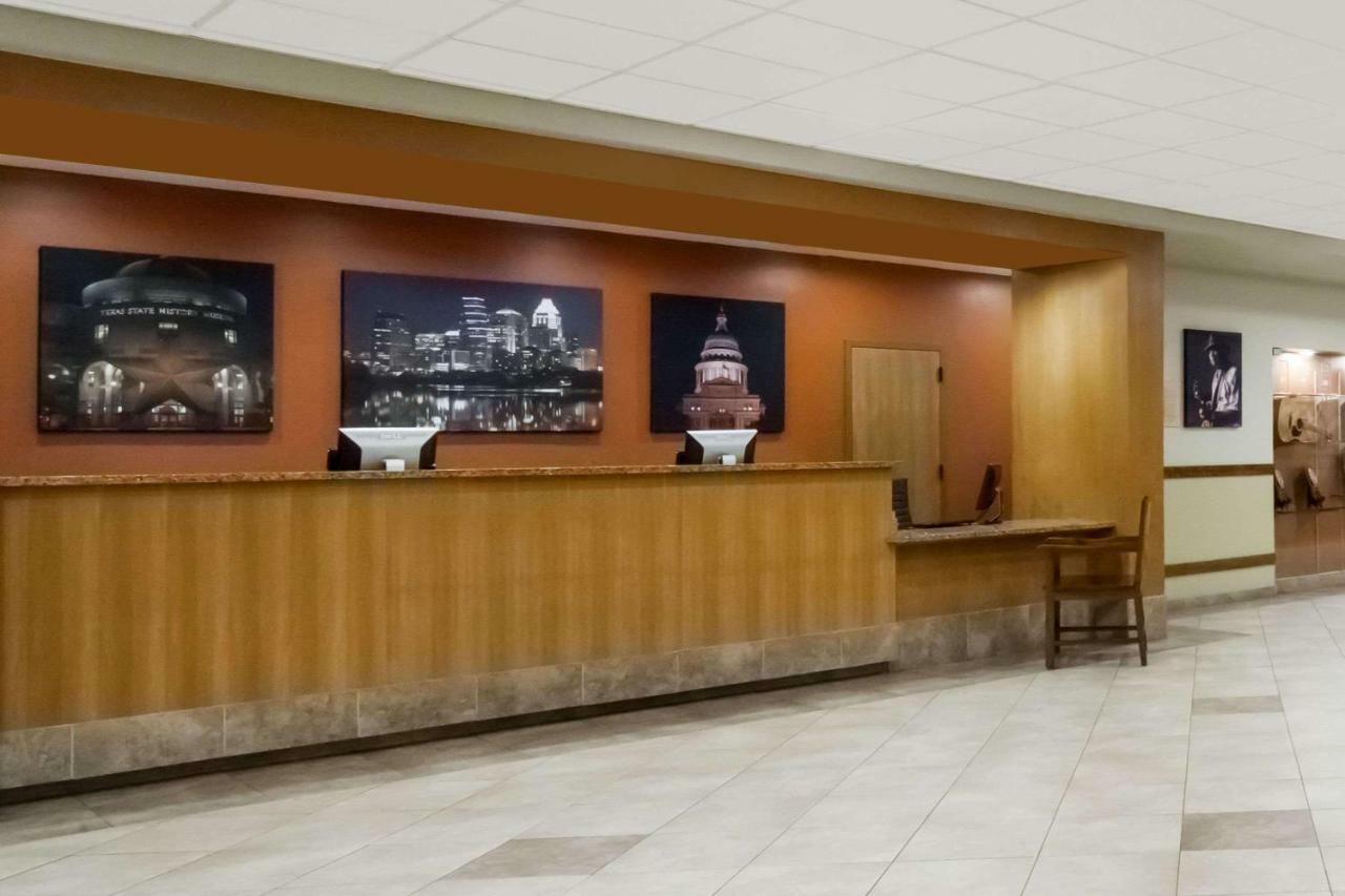 Wyndham Garden Hotel Austin Zewnętrze zdjęcie